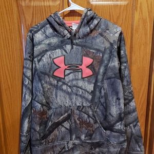 Under Armour Sweatshirt